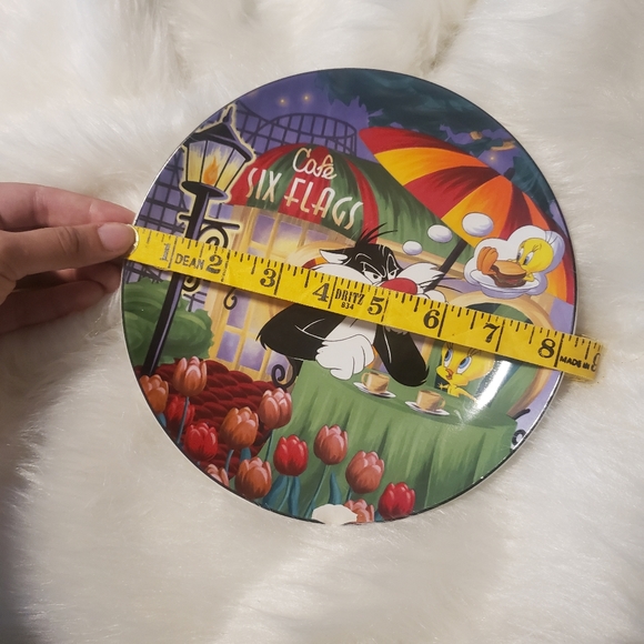 Looney Tunes Six Flags Vintage Decorative Plate 8" - Picture 6 of 6